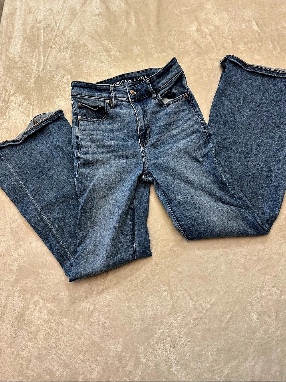 American Eagle AE Super High-Waisted Flare Jean Bootcut Blue 0 Short